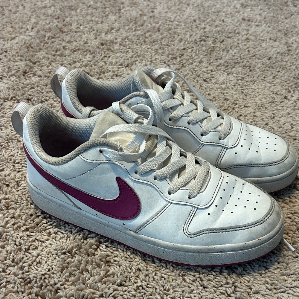 Girls Nike Sneakers